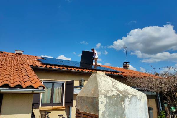 Installation de panneaux photovoltaïques à Labège